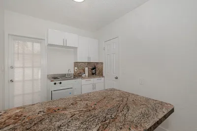 Sunset Garden Pompano